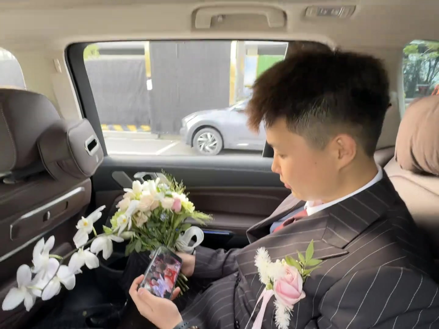 虛假的假期在結婚真正的假期在看勇士比賽
