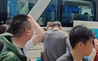 北京啟程杭州，許利民微笑致意，球員冷靜，G5危機。